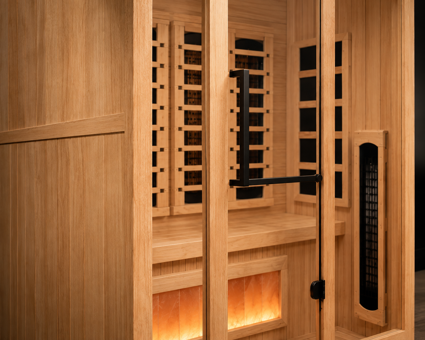 Golden Designs Reserve 4-Person Full Spectrum Infrared Sauna with Himalayan Salt Bar